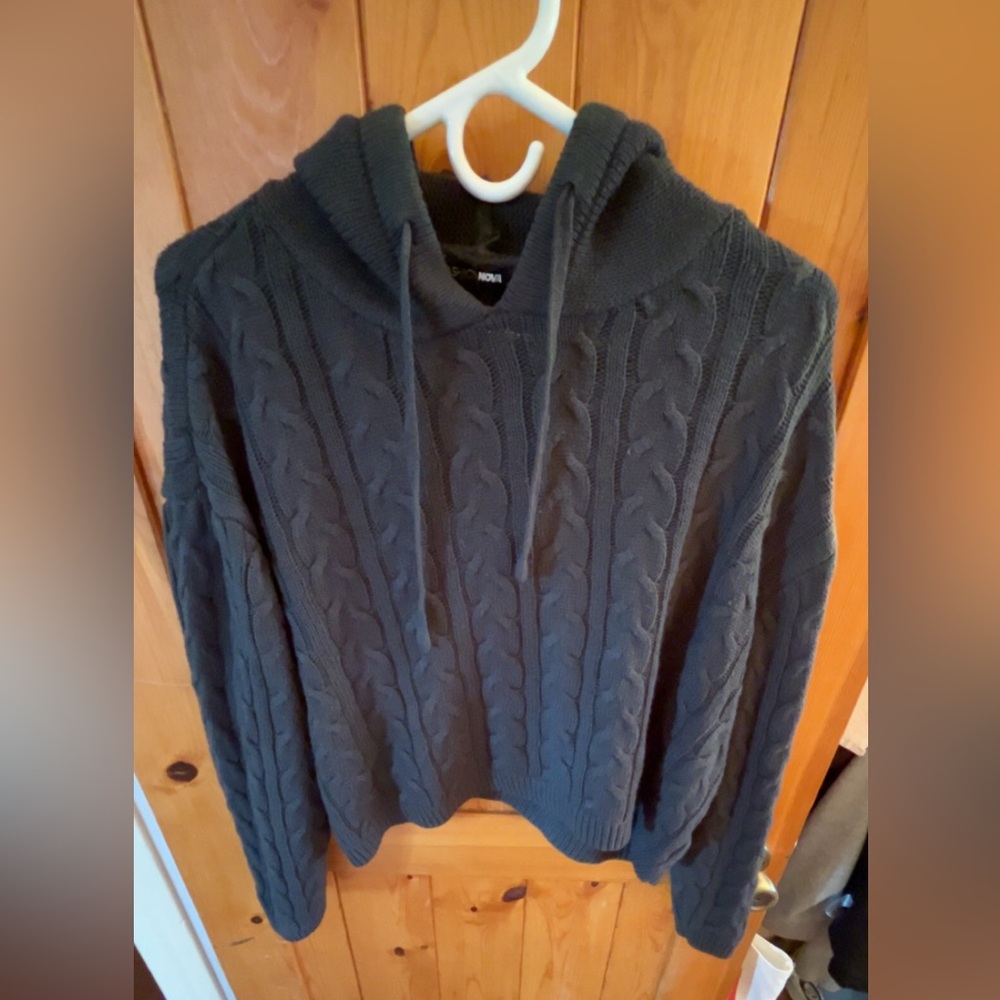 Women’s Gray Cable Knit Sweater/pant set